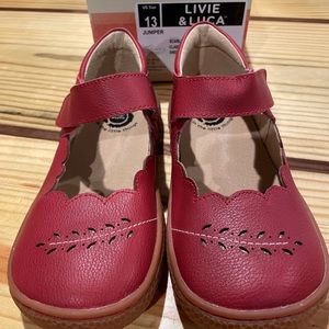 Livie and Luca Scarlet Juniper 13